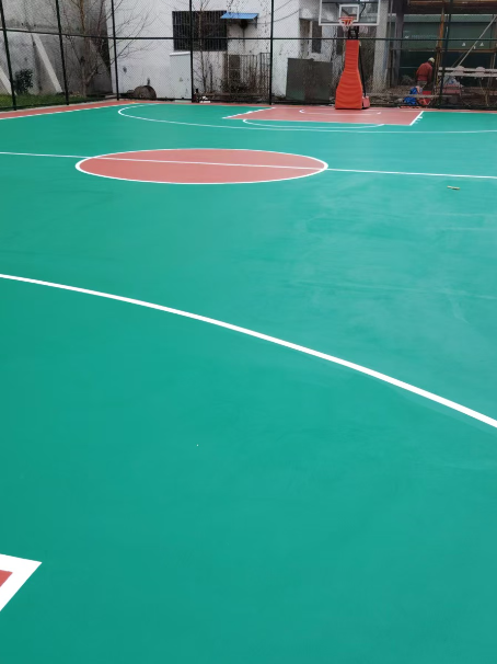 衢州 球场长期使用易出现地面开裂